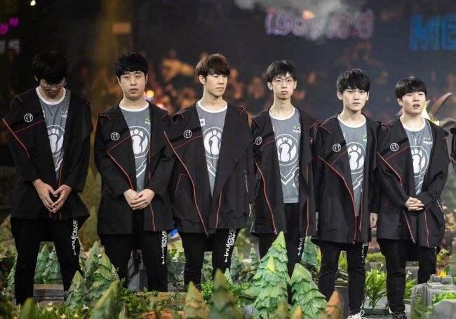 年轻的她用 年轻的她用