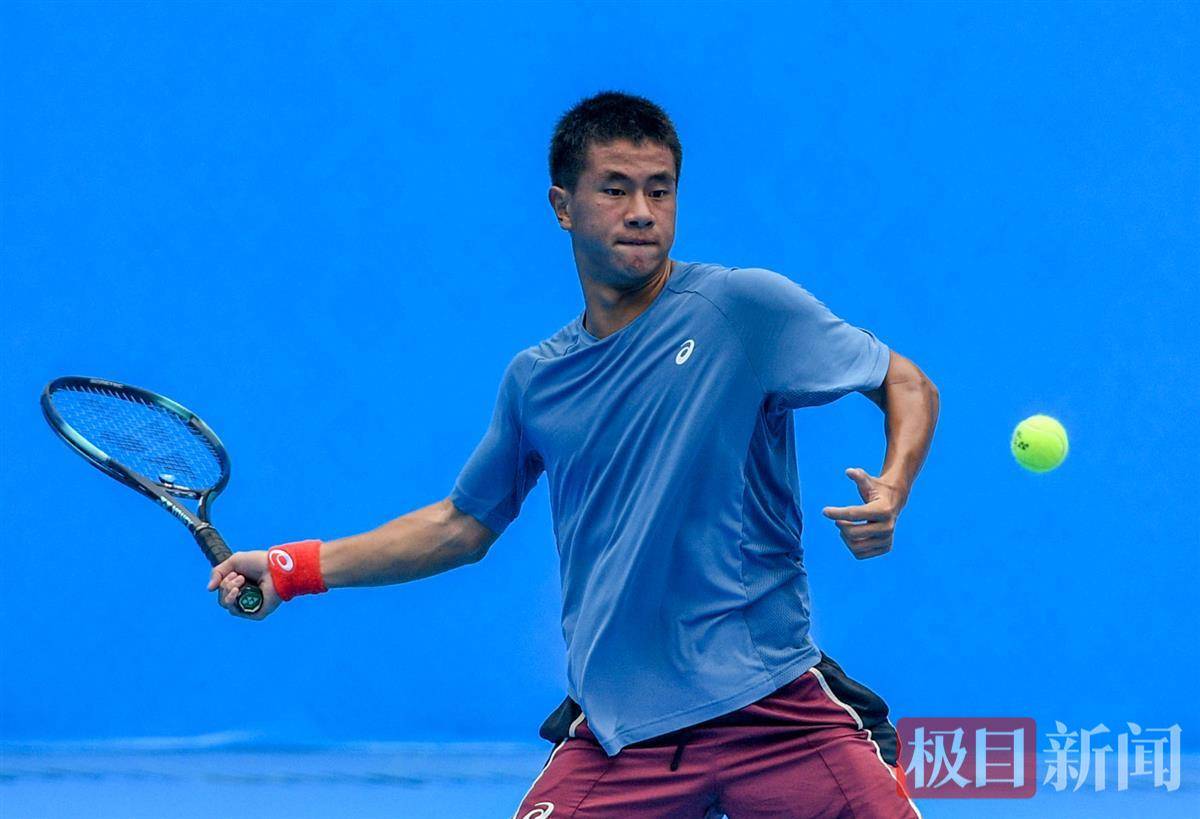 四支队伍的 四支队伍的