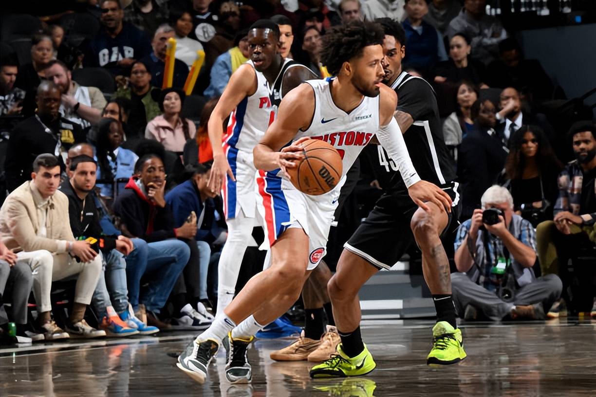 在中场逼抢 在中场逼抢